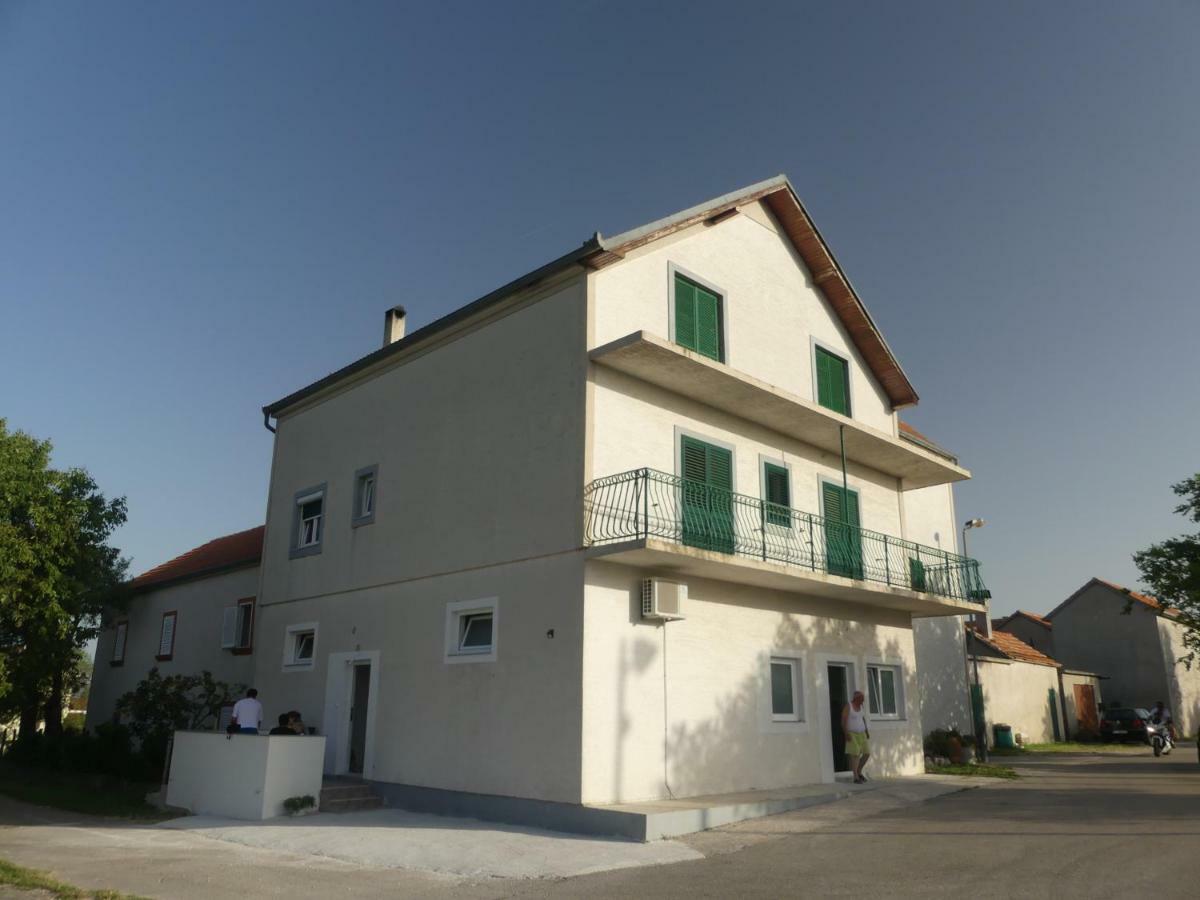 Sonkovic Apartment Fran מראה חיצוני תמונה